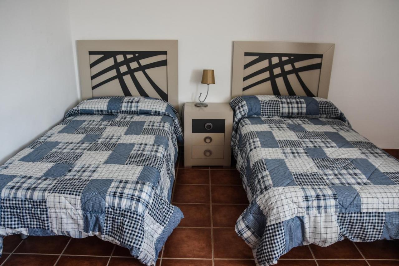 Suites Trastamara Montiel ภายนอก รูปภาพ