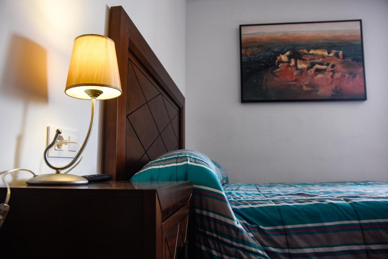 Suites Trastamara Montiel ภายนอก รูปภาพ
