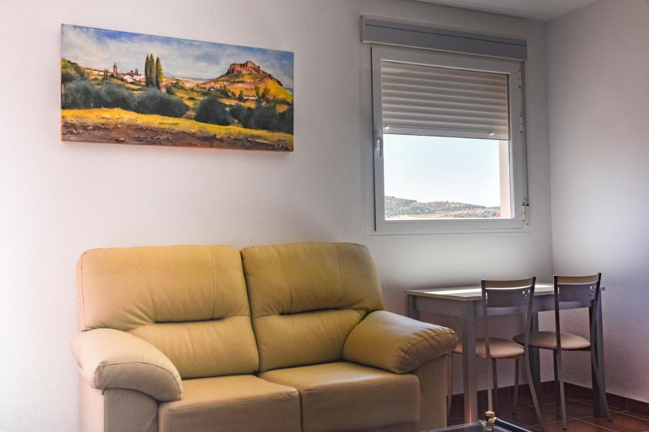 Suites Trastamara Montiel ภายนอก รูปภาพ