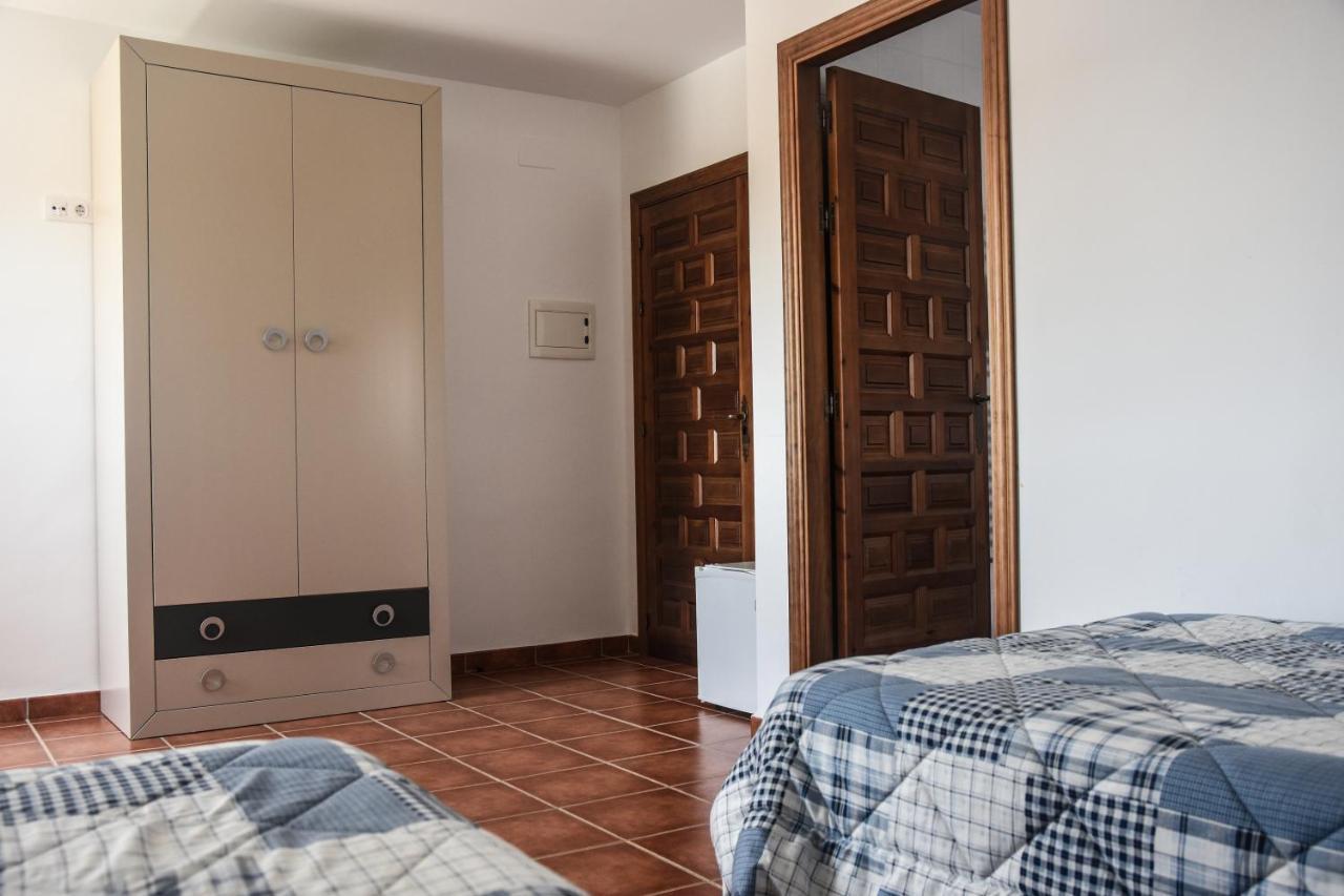 Suites Trastamara Montiel ภายนอก รูปภาพ